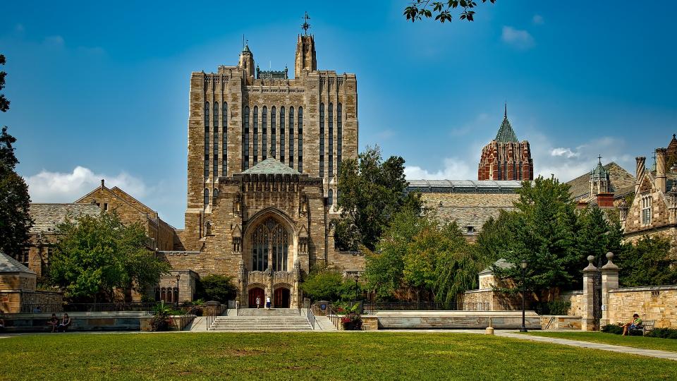 Yale University, afbeelding van 12019 via Pixabay