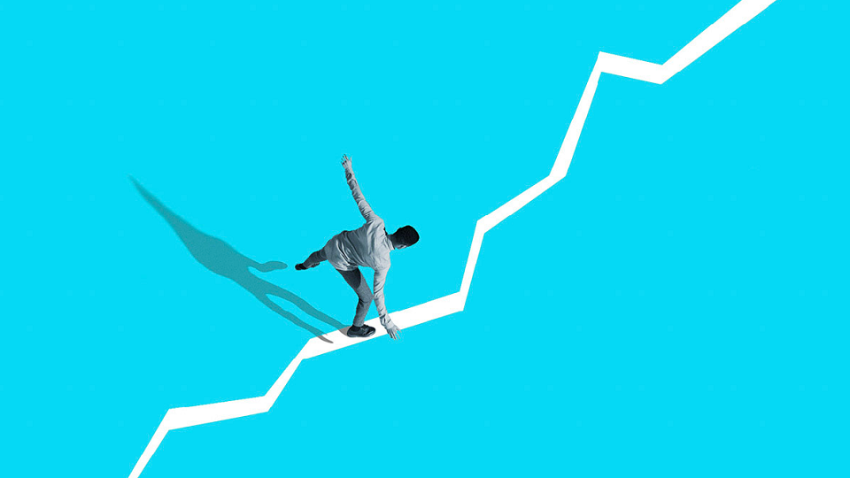 Navigating Uncertain Bond Markets with Short-duration Credit 