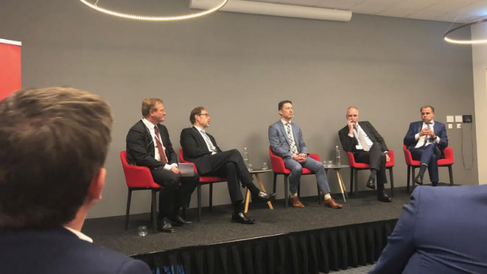 Morningstar-debat - v.l.n.r. Pim Poppe - Probability and Partners, Wouter Weijand - Providence Capital, Menno Middeldorp - Rabobank, Wim van Zwol - Vanguard, Alain van der Heijden - Kempen Capital Management