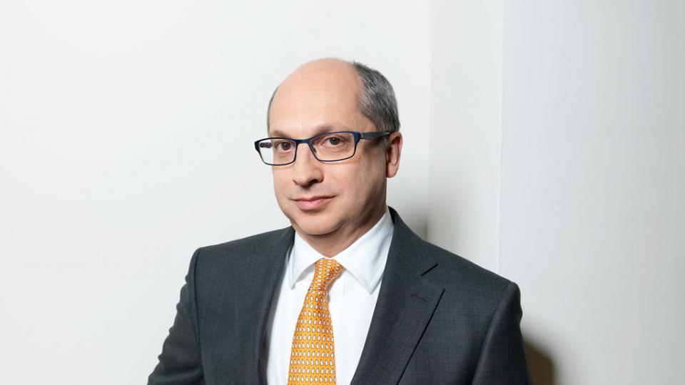 Eli Leenaars, UBS  